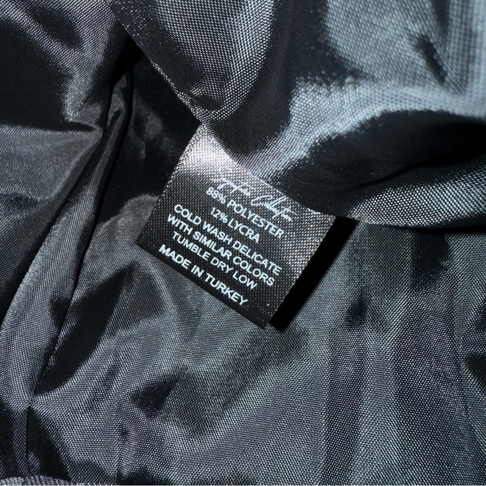 Foxblood Cropped Plaid Blazer Jacket - Picture 6 of 6